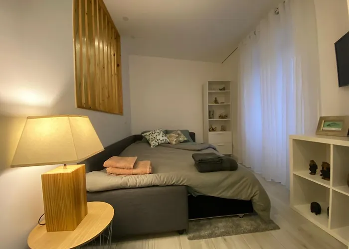Urban 44 Guest House